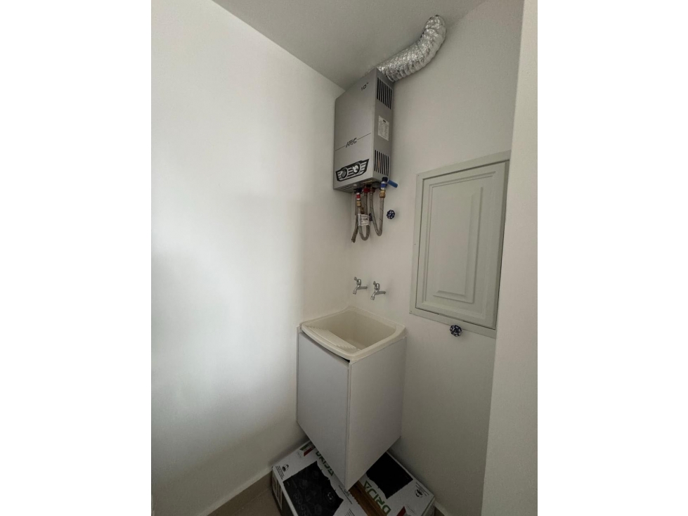 Alquilo apartamento nuevo en San Francisco Sky 66 3 Recámaras, balcón — foto 6