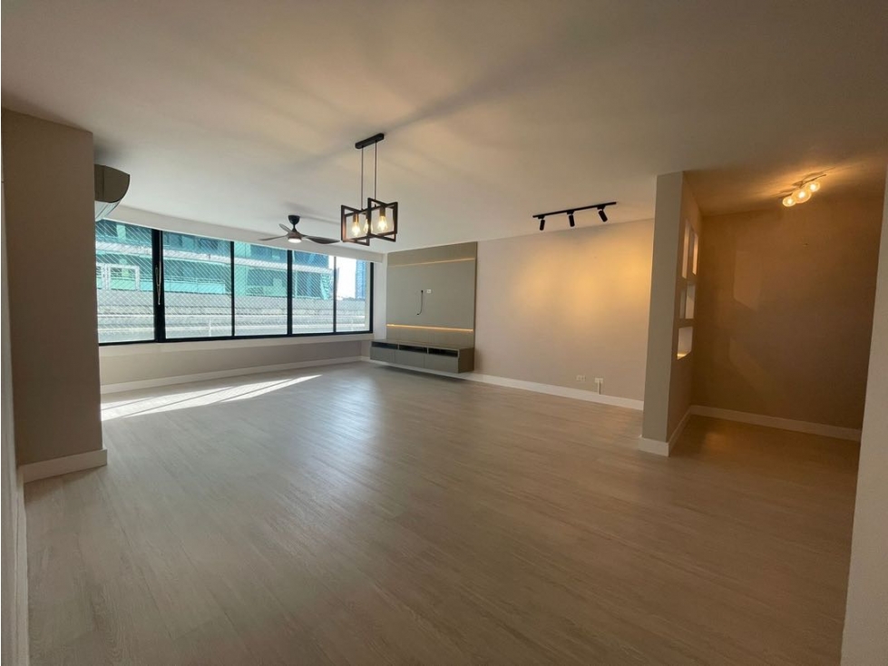 Alquilo apartamento Ph Brisas Obarrio