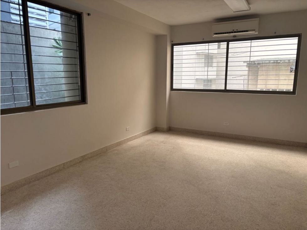 Alquilo apartamento remodelado en el cangrejo dos recamaras. — foto 3