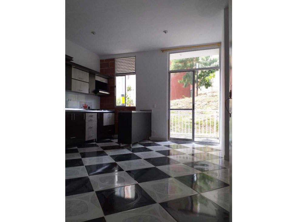 Alquilo apartamento Urbanización Mirasol, Bello — foto 2