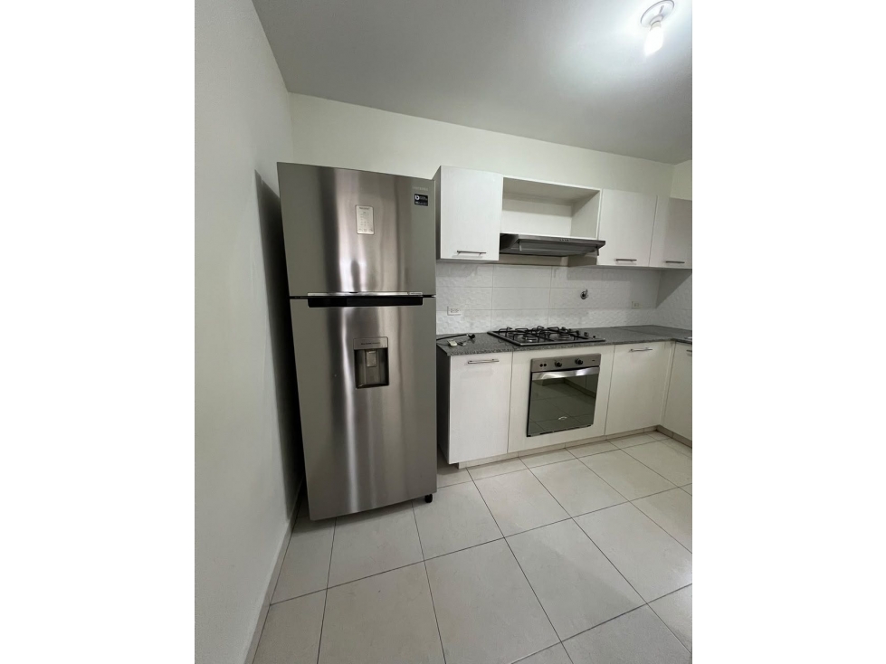 Alquilo bello apartamento en versalles línea blanca 900$ — foto 4