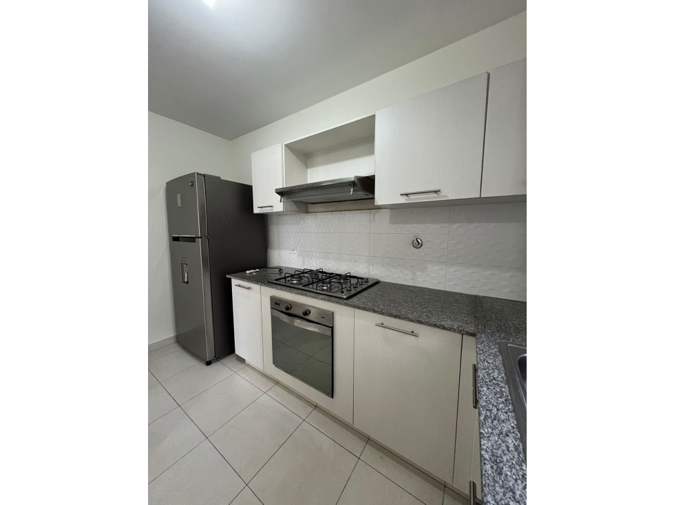 Alquilo bello apartamento en versalles línea blanca 900$ — foto 5