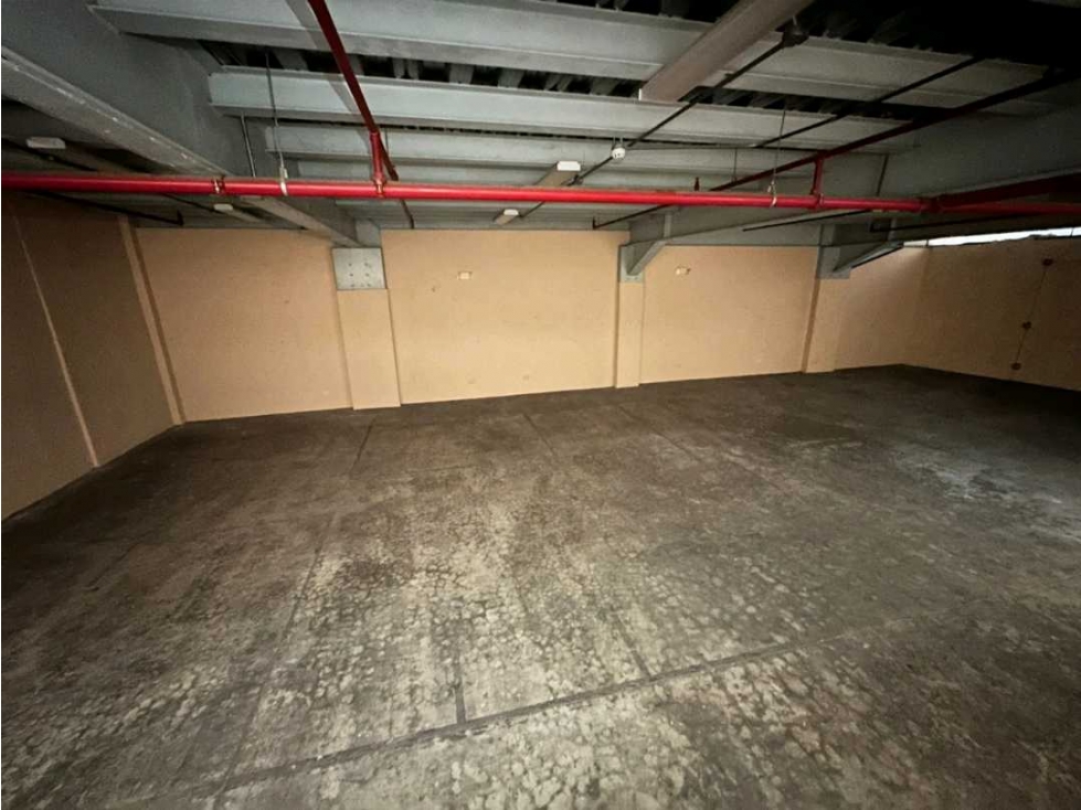 ALQUILO BODEGA EL CRISOL 500m2 RAMPA PARA 2 CONTENEDORES VV