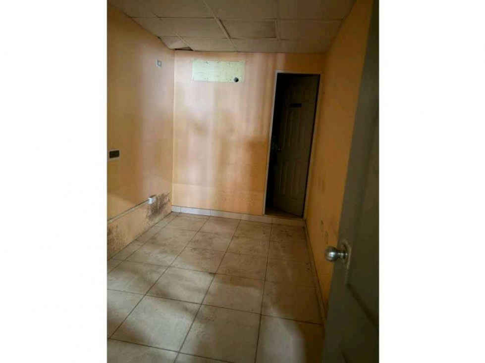 ALQUILO BODEGA EN COCO SOLITO COLON ZONA LIBRE 4500m2 - 5