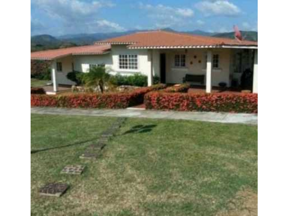 ALQUILO CASA AMOBLADA EN CHAME LAS LAJAS 2R VILLAS LA MONTAÑESA
