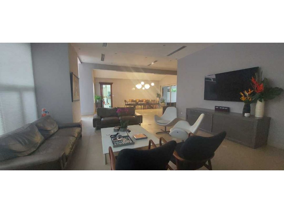ALQUILO CASA AMPLIA 900MTS2 4 REC - 1