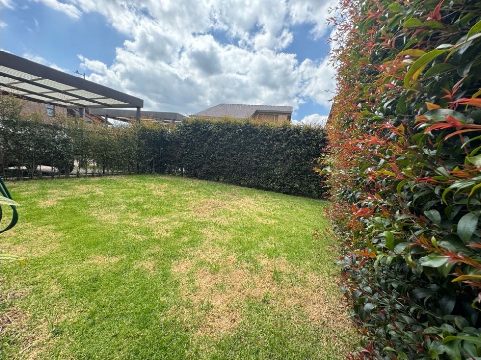 Alquilo casa campestre de un nivel en conjunto cerrado en Cajica. - 2