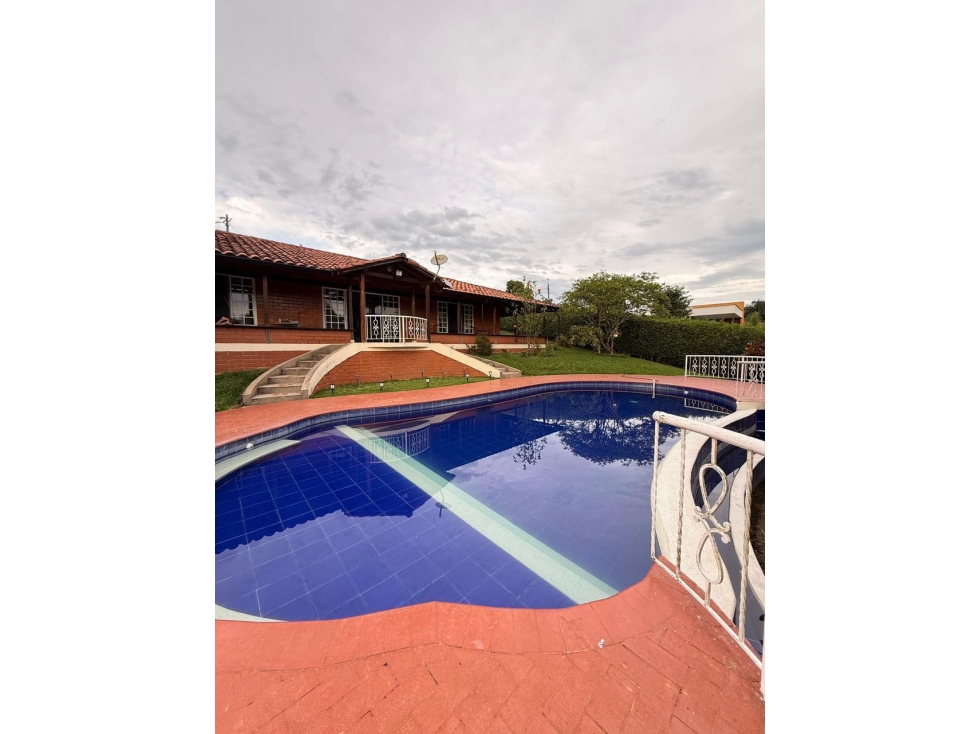 Vendo casa campestre en la vía Alcalá
