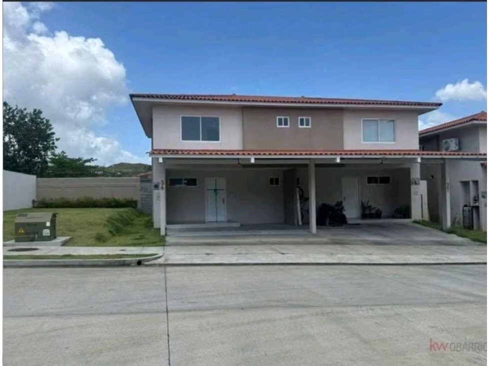 ALQUILO CASA DUPLEX EN ARRAIJAN PH BAMBÚ GARDENS
