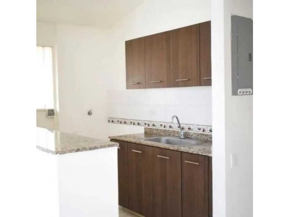 ALQUILO CASA EN ARRAIJAN CIUDAD DEL FUTURO 3R BARRIADA ARAGÓN — foto 4