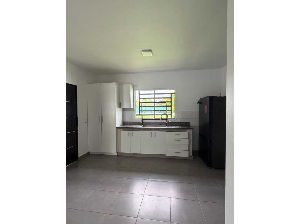 ALQUILO CASA EN DAVID $450 — foto 4