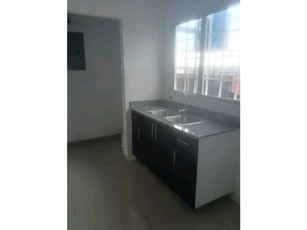 ALQUILO CASA EN LA CHORRERA BARRIADA COSTA OESTE — foto 3