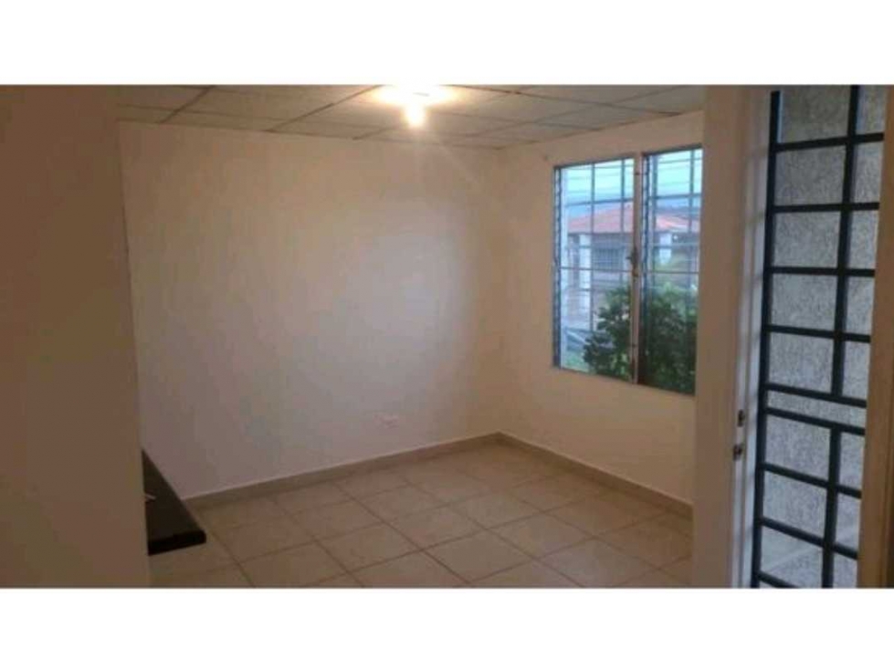 ALQUILO CASA EN LA CHORRERA EN MONTELIMAR — foto 2