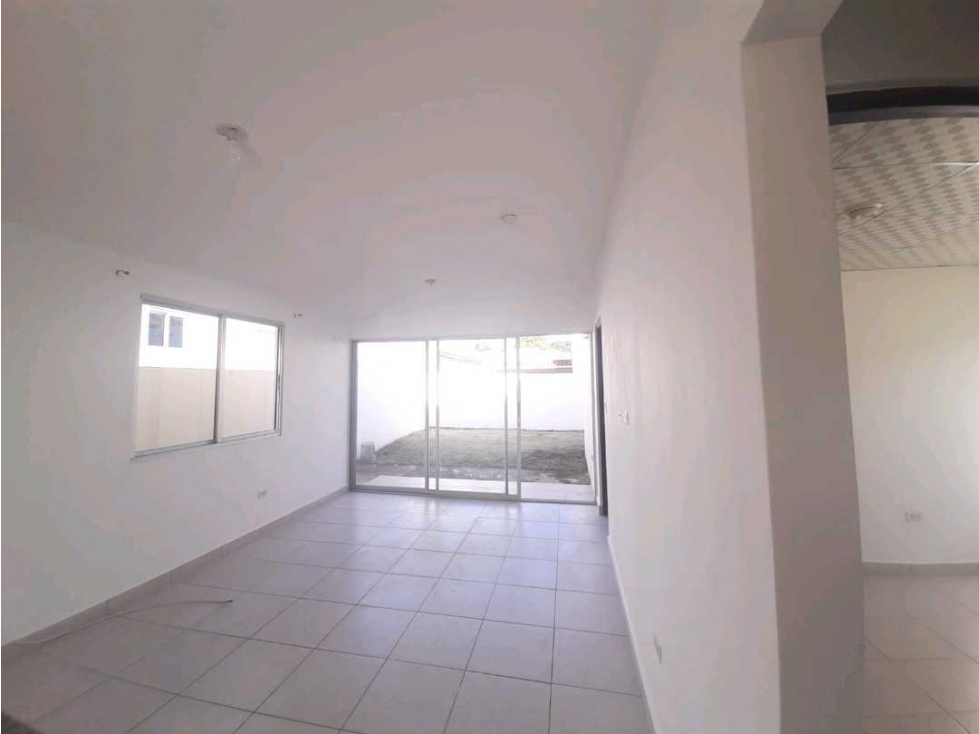 VENDO CASA EN LA CHORRERA QUINTAS DE VALLE BONITO — foto 4