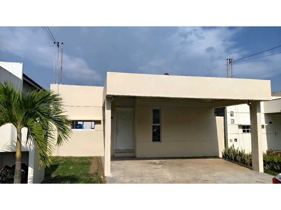 ALQUILO CASA EN LA CHORRERA QUINTAS DE VALLE BONITO