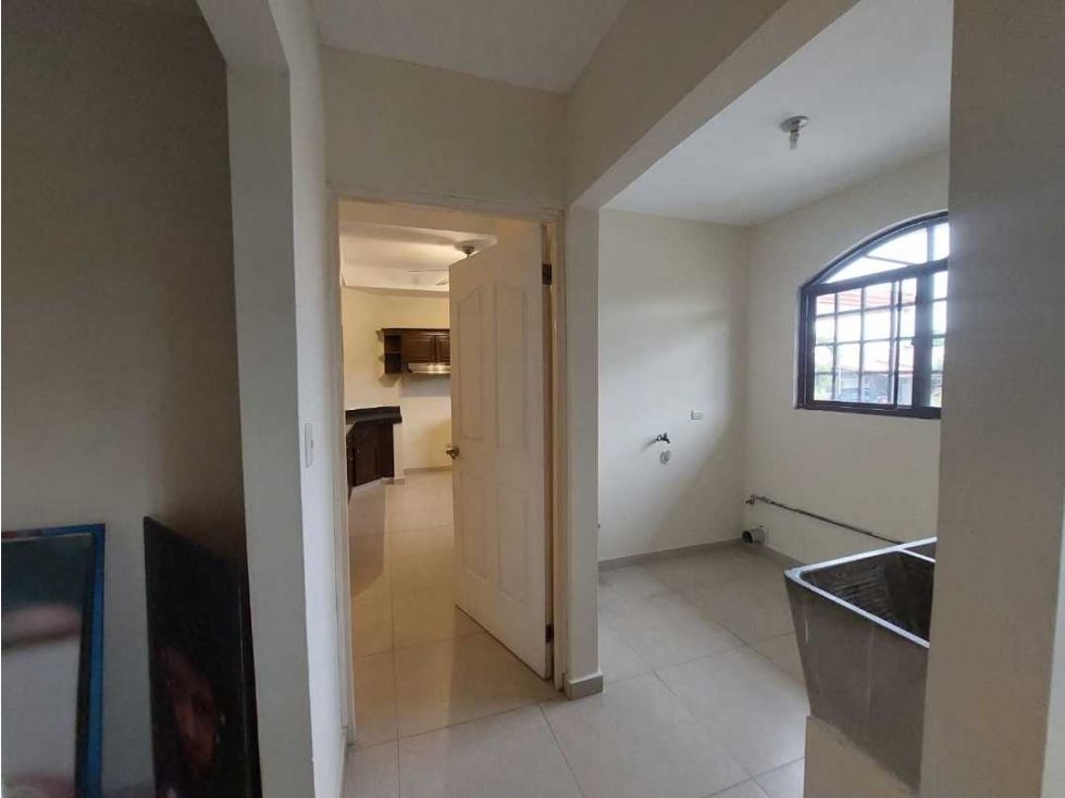 Alquilo casa en Penonomé — foto 5