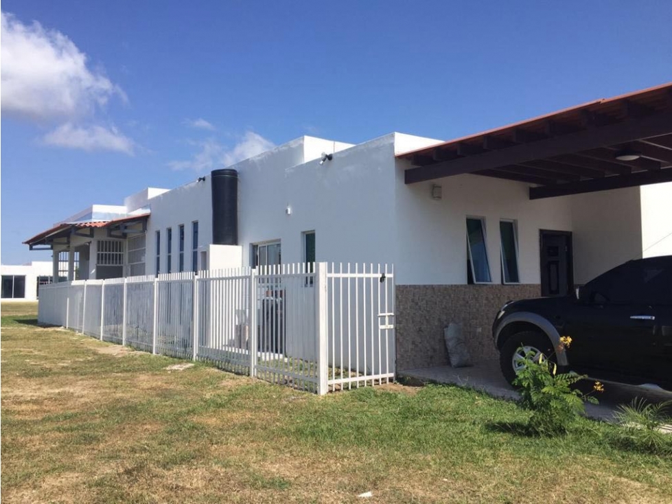 CASA PARA ALQUILER EN PLAYA BLANCA - 2