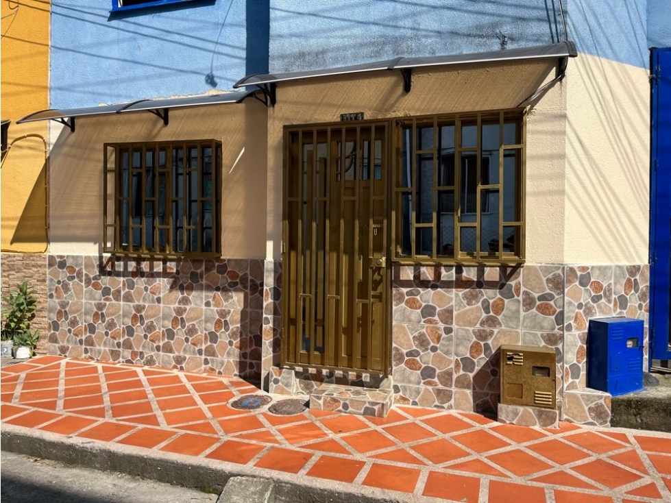 VENDO HERMOSA CASA EN QUIMBAYA - 2