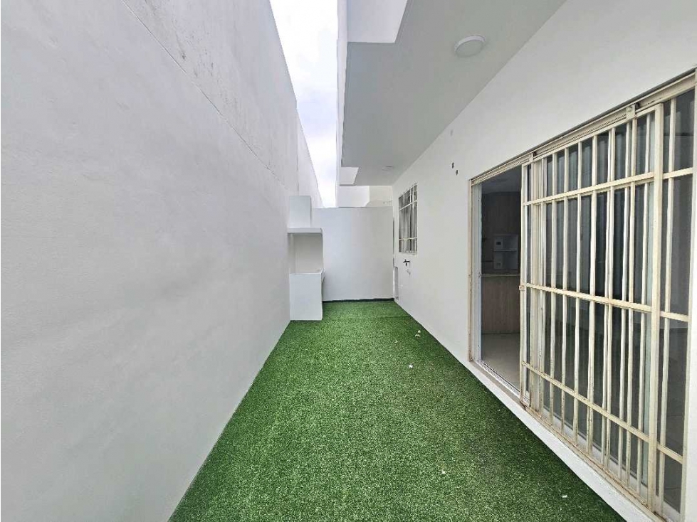 Alquilo casa Urb. Terraza Santa Maria, Vìa Circunvalaciòn - 6