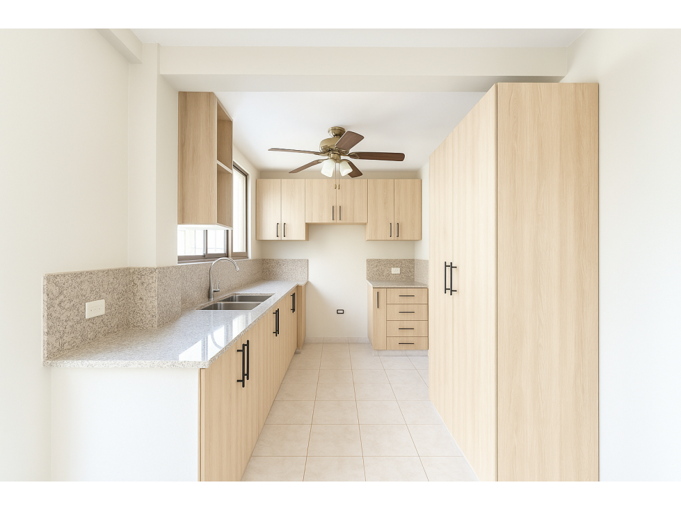Casa esquinera de 3 dormitorios en Ciudad del Sol, Manta