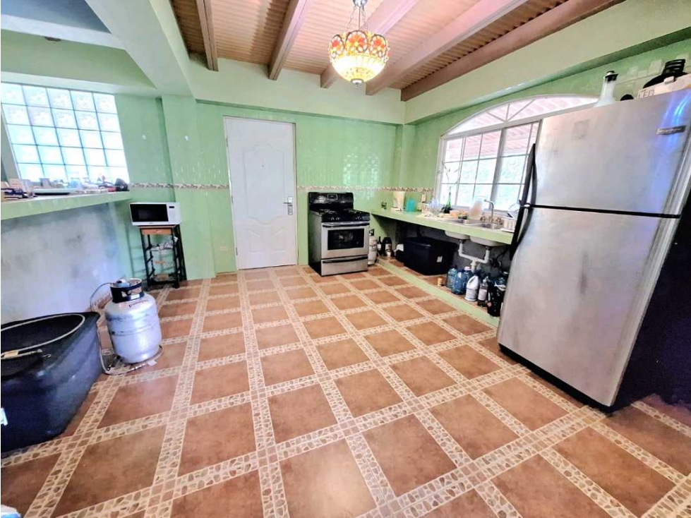 ALQUILO CASA GRANDE DE 2 PISOS EN CERRO AZUL — foto 5