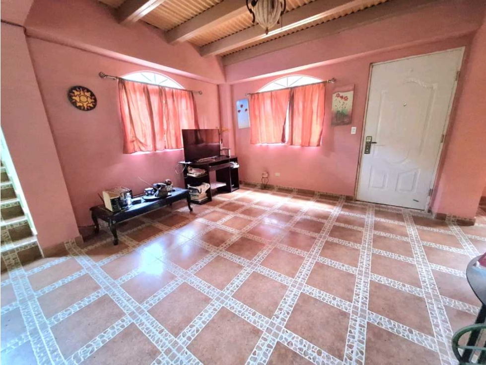 ALQUILO CASA GRANDE DE 2 PISOS EN CERRO AZUL — foto 6