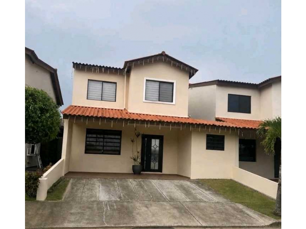 ALQUILO CASA DUPLEX LA CHORRERA COSTA VERD ARBOLEDA PH LOS PINOS
