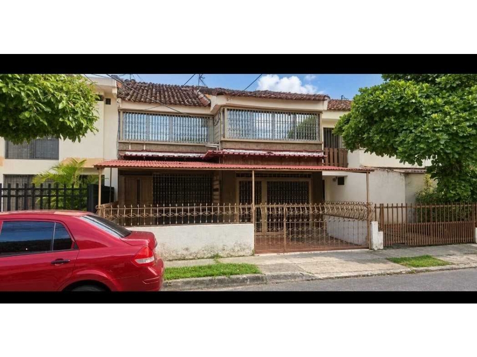 Alquilo casa segundo piso barrio camino real con garaje incluye servic — foto 3