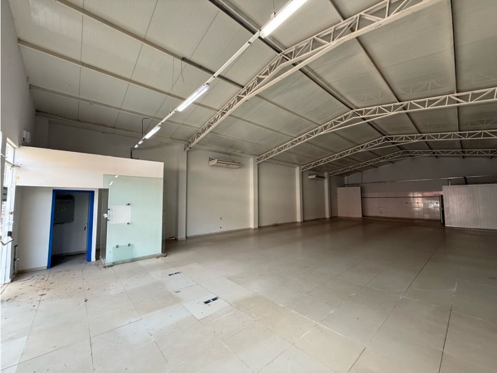 ALQUILO DEPOSITO DE 300 m2 EN FNDO ZONA SUR - 4