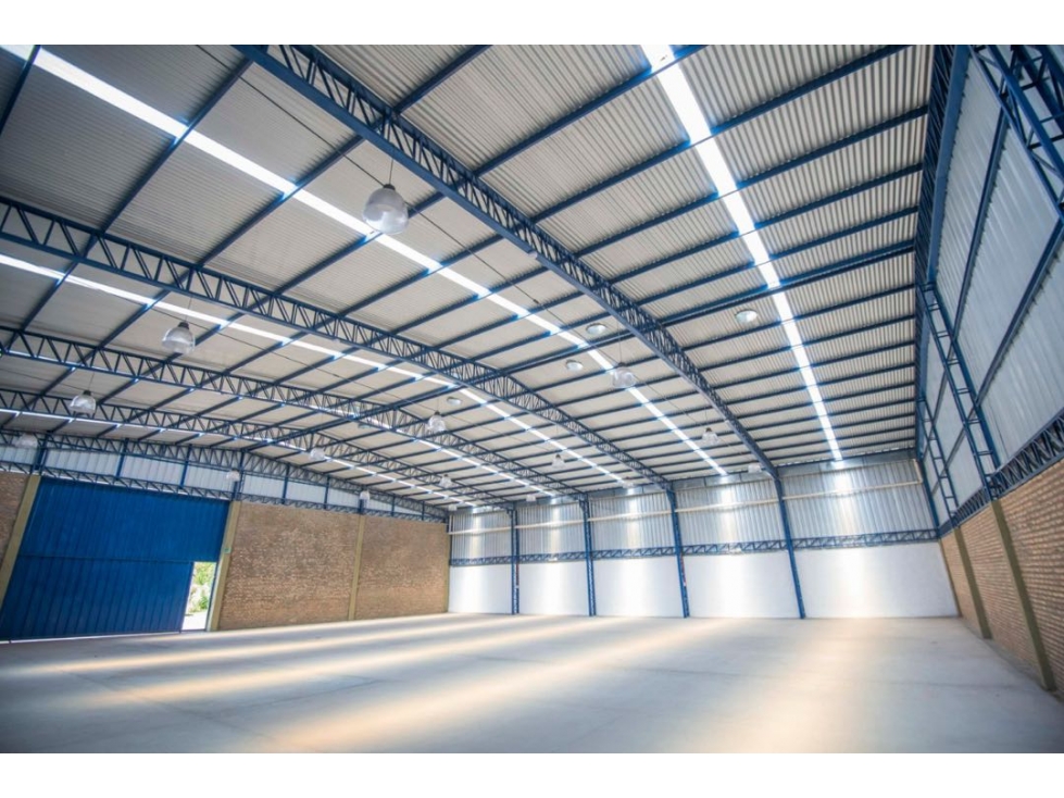 ALQUILO DEPOSITO DE 585 M2 EN SAN LORENZO - 2