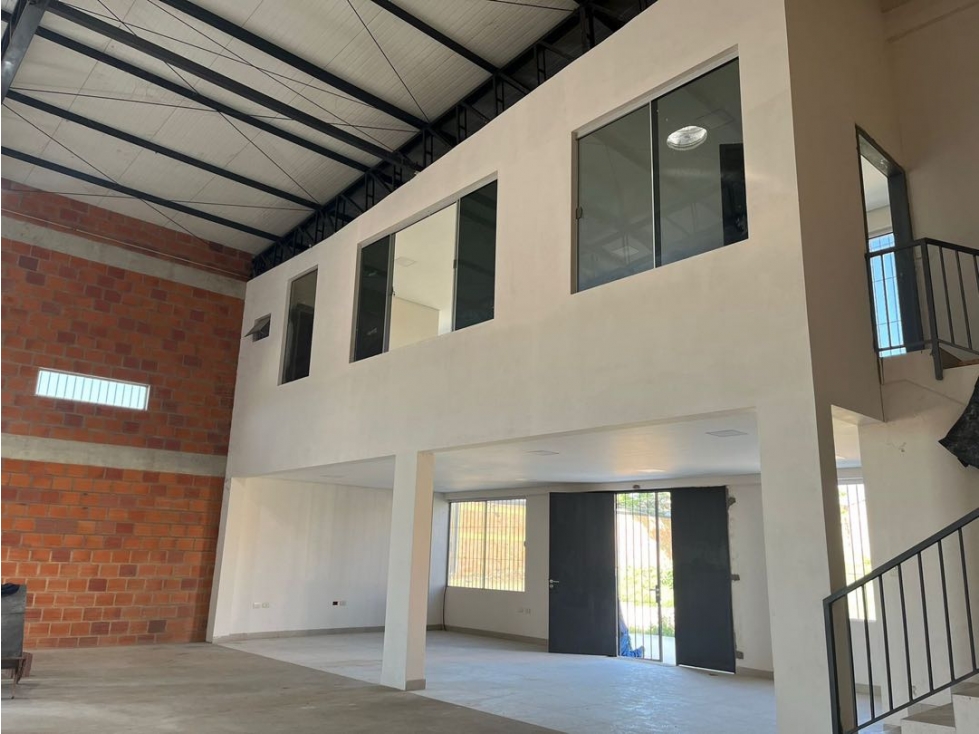 ALQUILO DEPOSITO DE 610 m2 EN MRA - 4