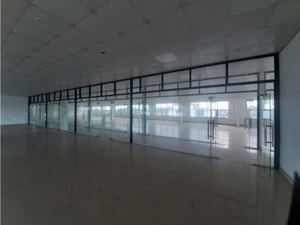 ALQUILO EDIFICIO 1150 M² PARA OFICINAS EN LAS TABLAS - 4