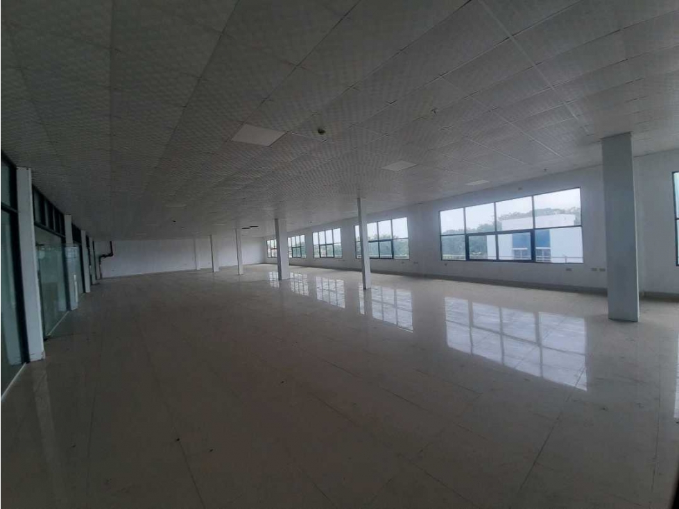 ALQUILO EDIFICIO 1150 M² PARA OFICINAS EN LAS TABLAS - 5