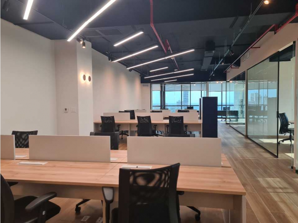 ALQUILO EXCLUSIVA OFICINA EN FINANCIAL CENTER CALLE 50 AMOBLADA — foto 6