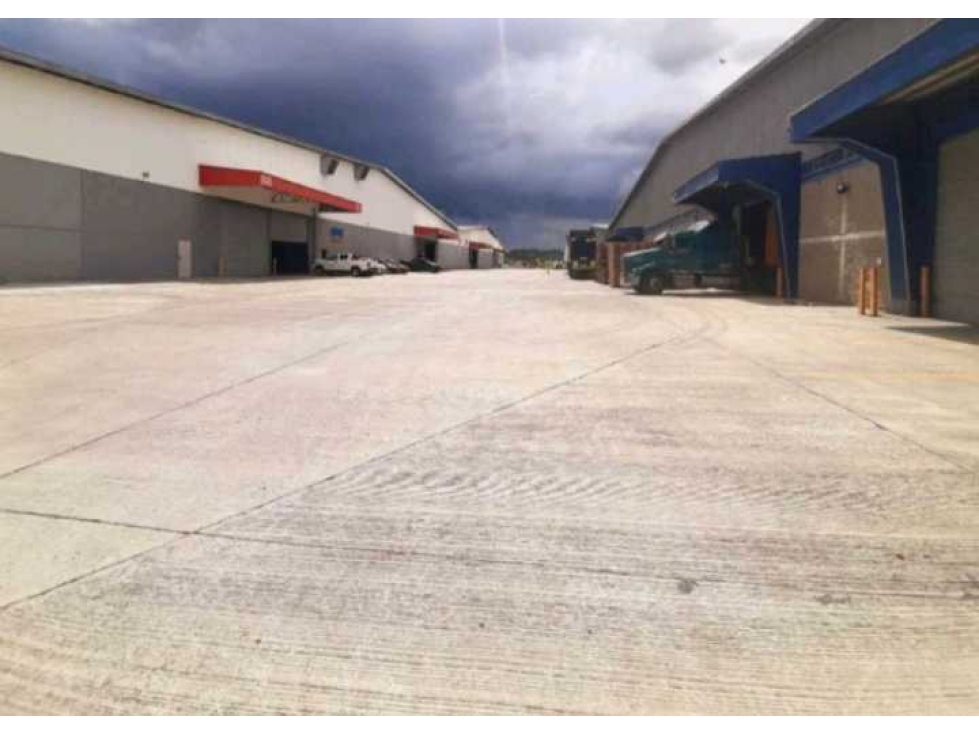 ALQUILO GALERA EN ARRAIJAN PANAWEST 1000 METROS