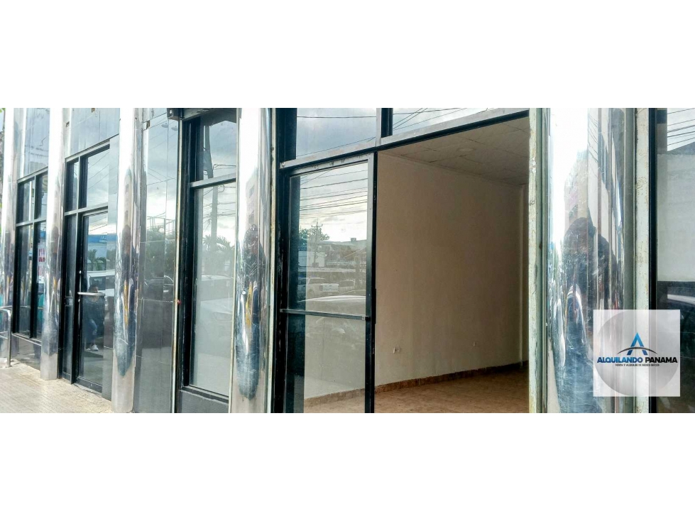 Alquilo gran local en zona comercial céntrica de David