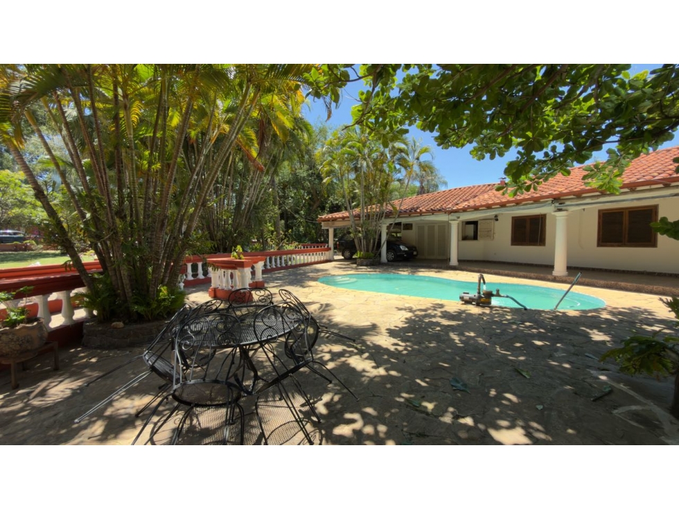 ALQUILO GRAN RESIDENCIA EN SANBERNARDINO SOBRE RUTA - 4