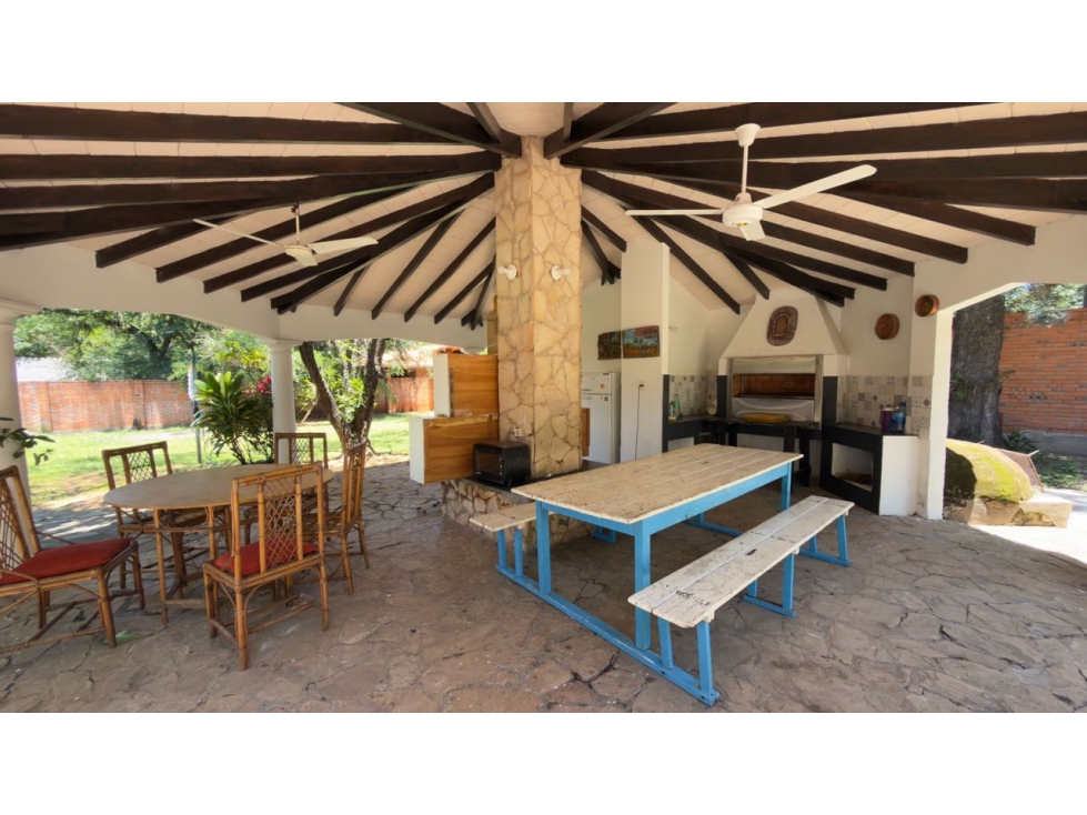 ALQUILO GRAN RESIDENCIA EN SANBERNARDINO SOBRE RUTA - 6