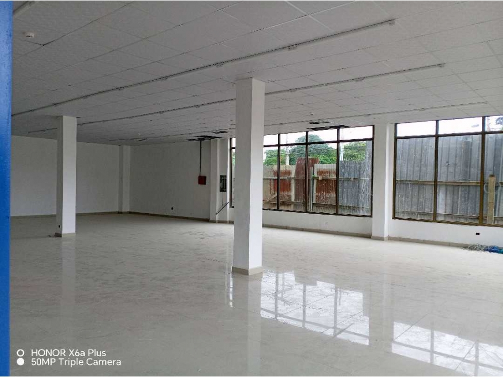 Alquilo grandes locales en nueva Plaza comercial Via Boquete, David — foto 5