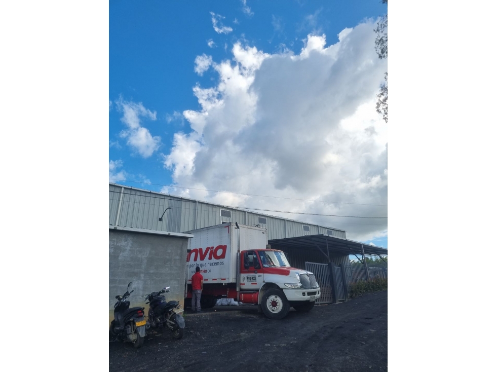 Alquilo grandiosa bodega en Guarne Antioquía - 6