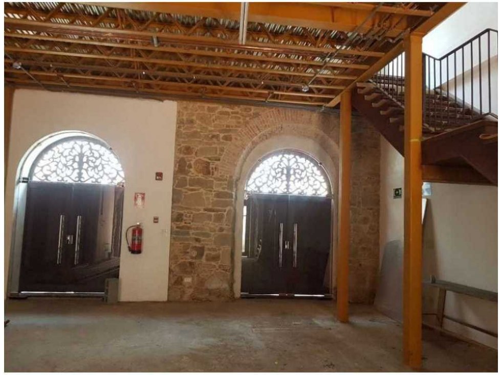 ALQUILO HERMOSO LOCAL COMERCIAL EN CASCO ANTIGUO A NIVEL DE CALLE — foto 2