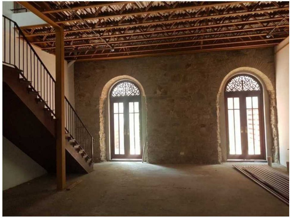 ALQUILO HERMOSO LOCAL COMERCIAL EN CASCO ANTIGUO A NIVEL DE CALLE — foto 4
