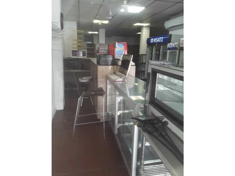 ALQUILO LOCAL AMPLIO PARA ABARROTERIA LISTO PARA COLOCÁR LA MERCANCIA - 2