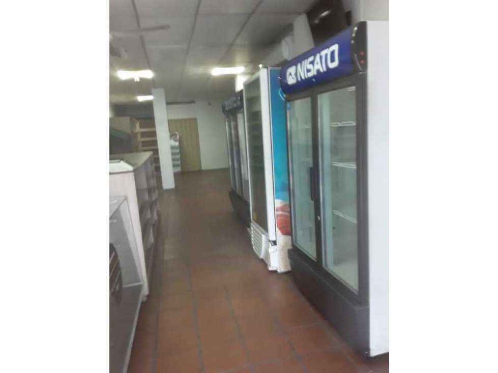 ALQUILO LOCAL AMPLIO PARA ABARROTERIA LISTO PARA COLOCÁR LA MERCANCIA - 3