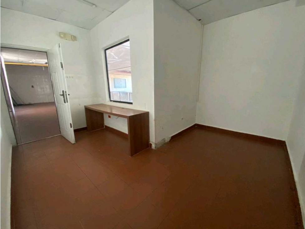 ALQUILO LOCAL COMERCIAL, 217MT2, COLON -CALLE 13 - 4