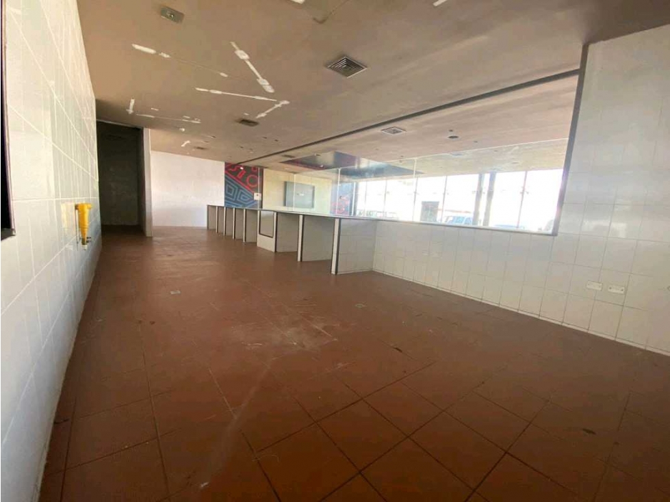 ALQUILO LOCAL COMERCIAL, 217MT2, COLON -CALLE 13 - 5