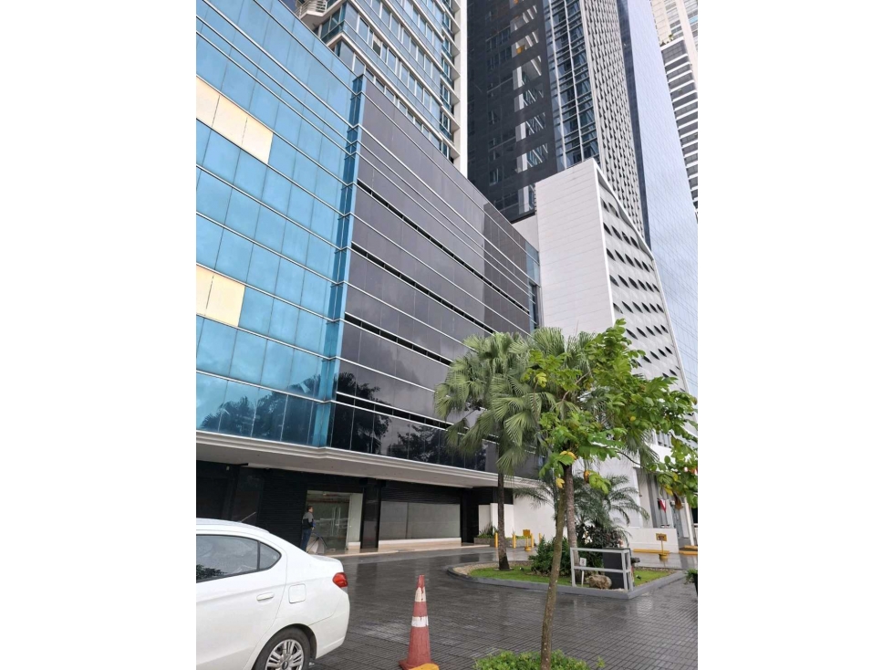 ALQUILO LOCAL COMERCIAL DE 1,350M2 EN CALLE URUGUAY — foto 4