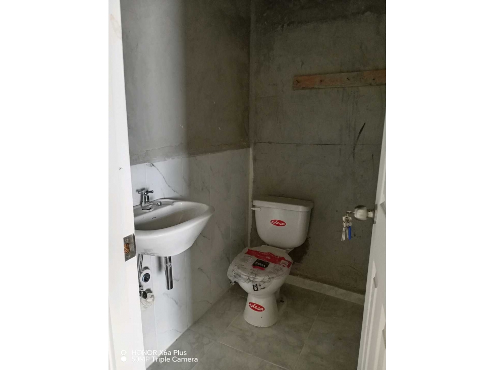 Alquilo local comercial de 56 mtrs, planta baja en Bugaba - 5