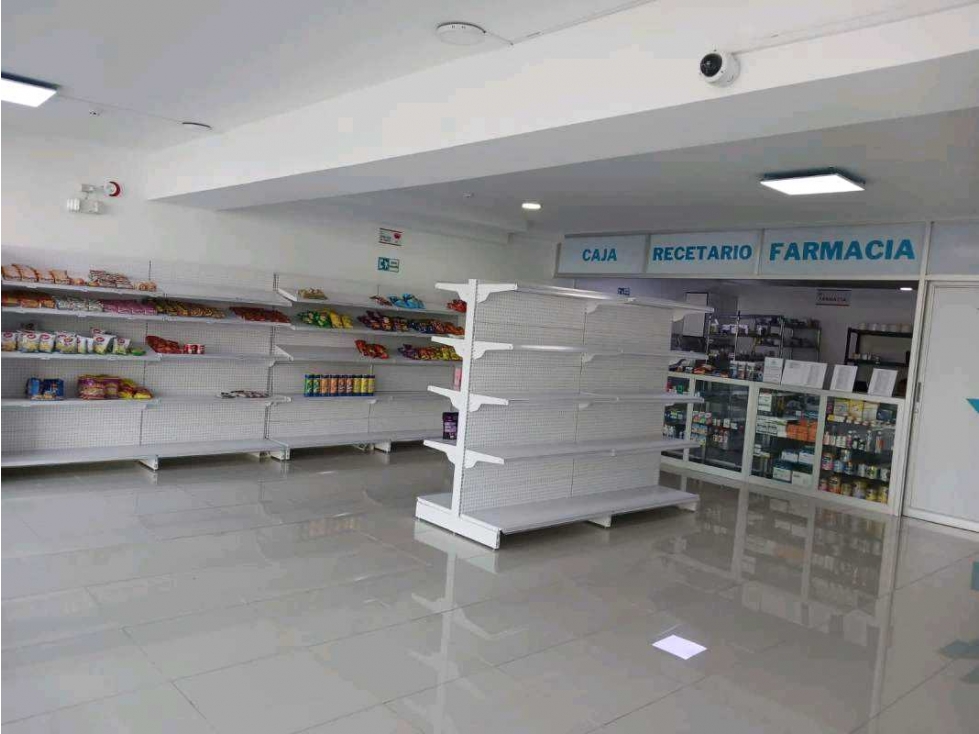 ALQUILO LOCAL COMERCIAL EN PLAZA PLANTA BAJA VIA ESPAÑA — foto 4
