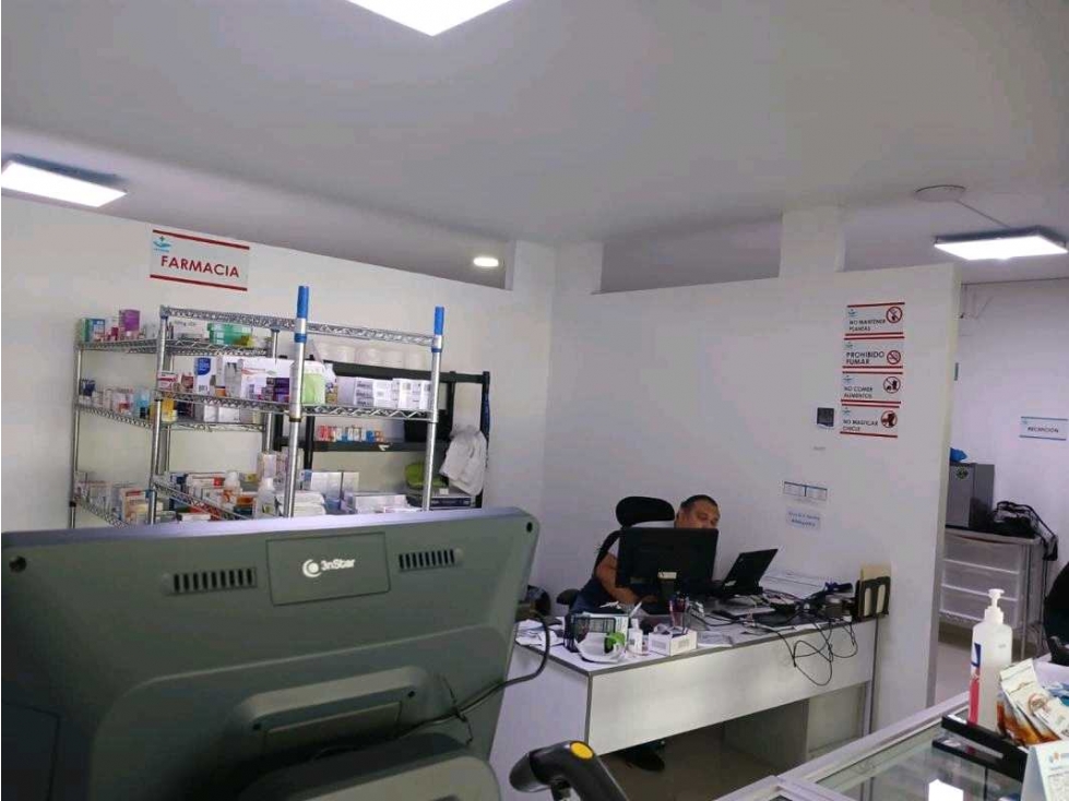 ALQUILO LOCAL COMERCIAL EN PLAZA PLANTA BAJA VIA ESPAÑA — foto 6